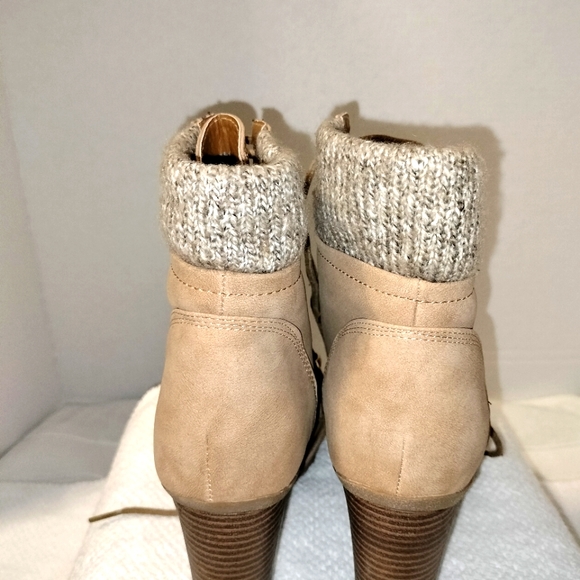 Charlotte Russe Faux Suede Marley Bootie Sz 9M - Picture 5 of 8